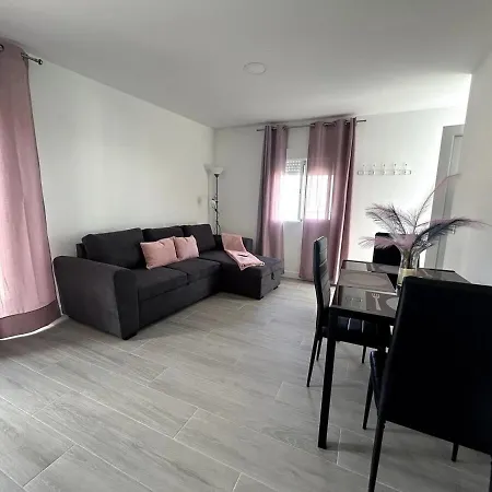 Viva Forest Apartment, Stevier